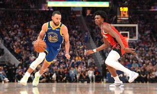 德甲战报：凯恩替补登场戴帽，拜仁5-0狂胜十人斯图加特